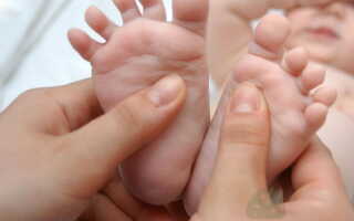 Разбираемся в причинах появления у детей грибка ногтей